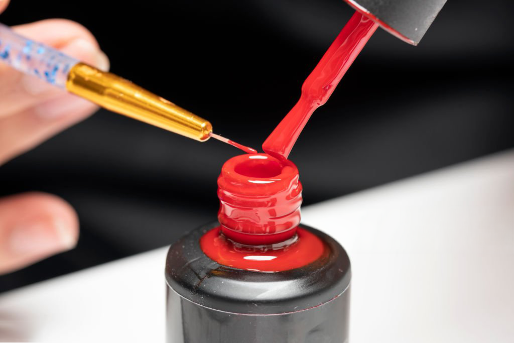 The Rise of Gel Nail Polish: Unveiling Its Benefits and Evolution